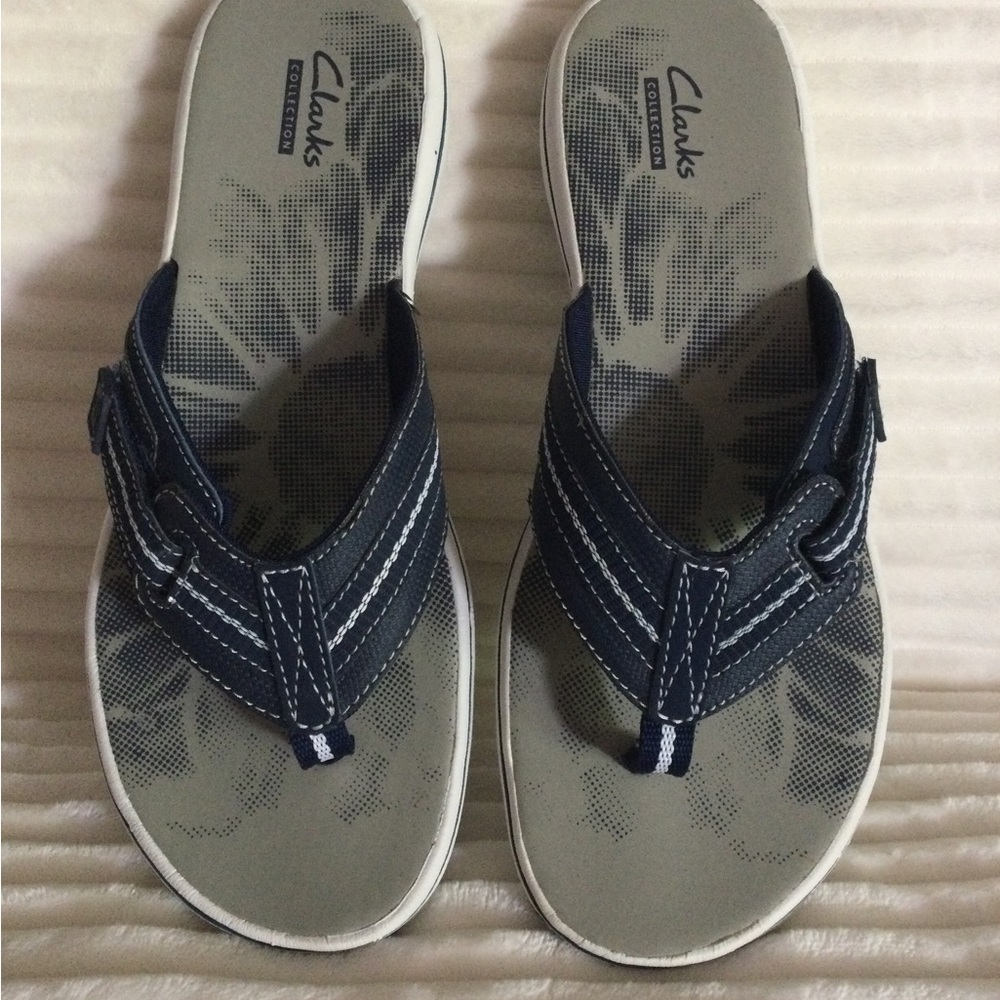 Clarks Navy Blue Flip-Flop Sandals